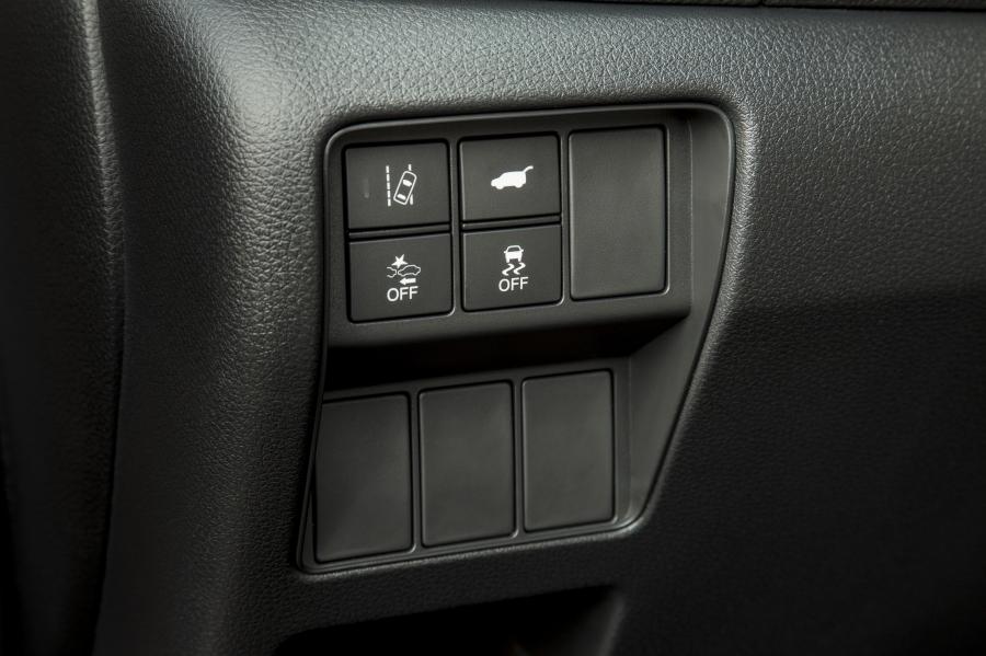 Детали интерьера Honda CR-V 2016 года  (NA) (фото 97 из 157)